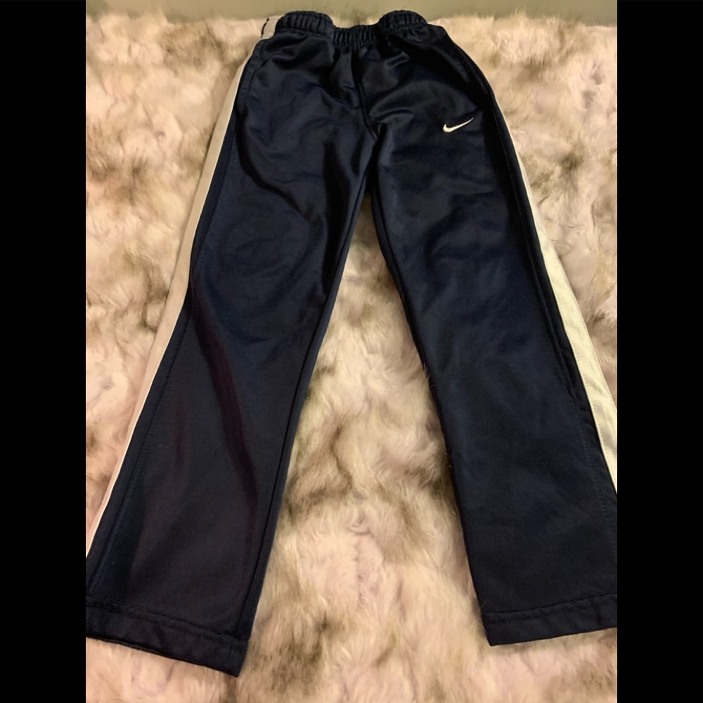Nike jogging pants